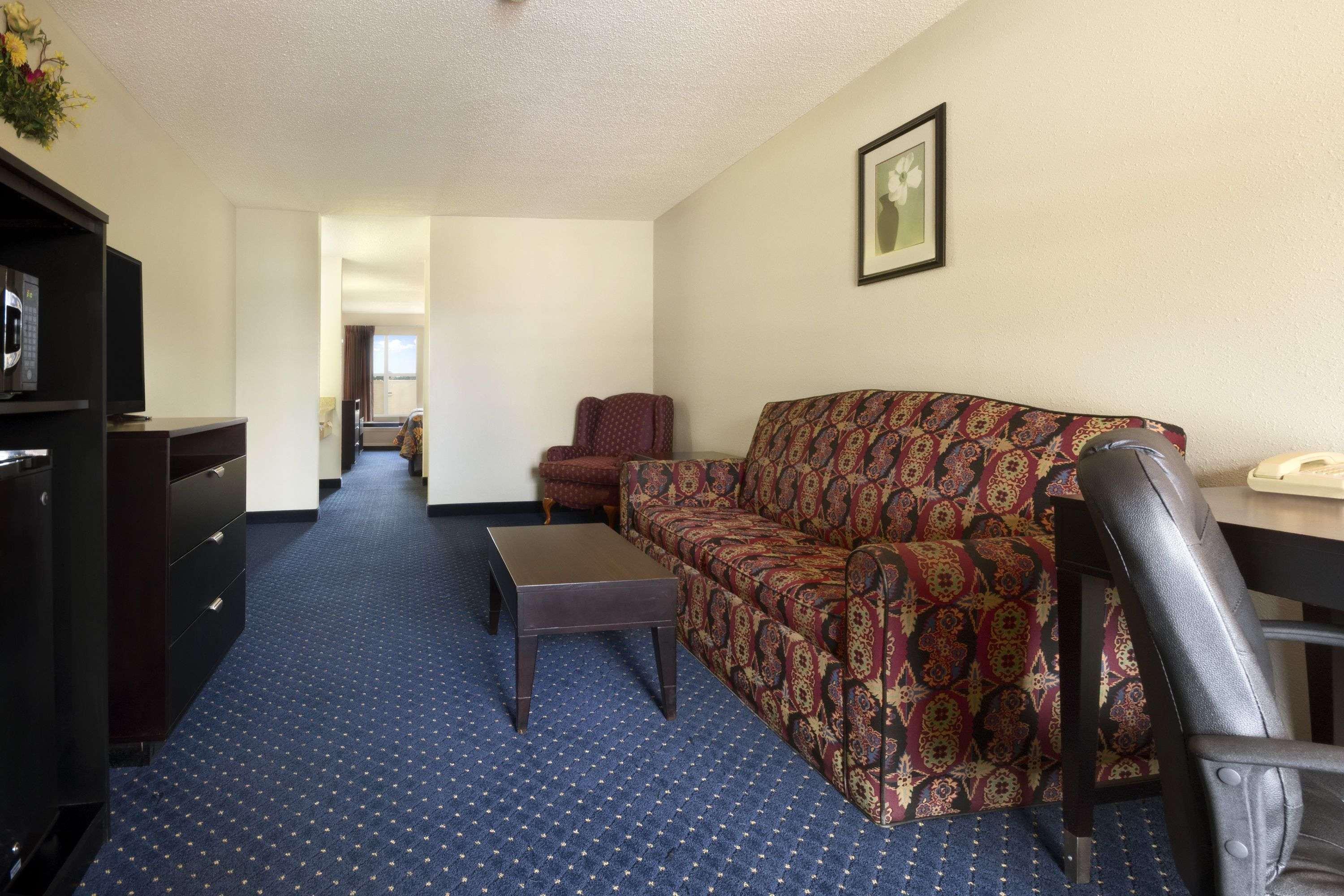 Days Inn By Wyndham Alma Exterior photo