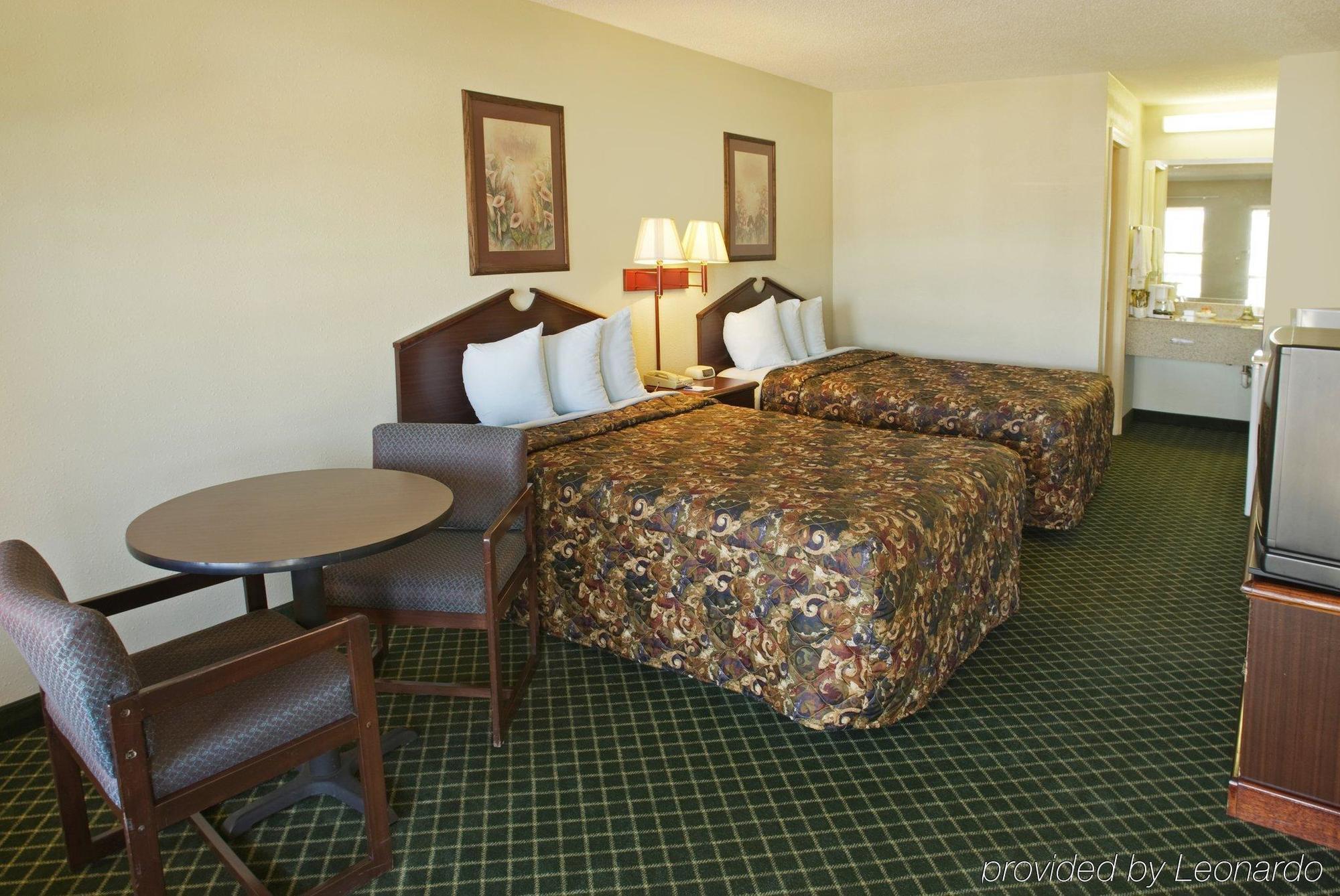Days Inn By Wyndham Alma Room photo