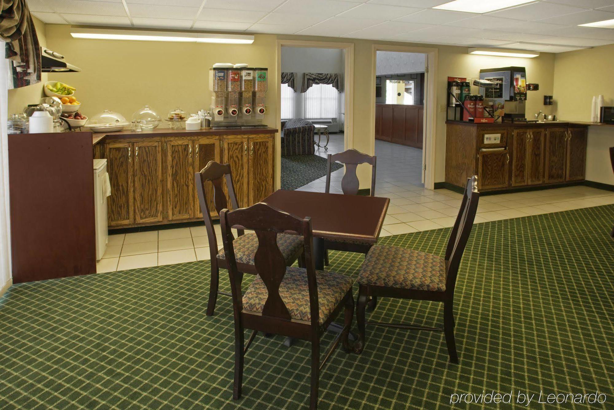Days Inn By Wyndham Alma Restaurant photo